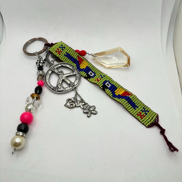 Y2K Silver & Green Peace Keychain - Picture 2 of 5